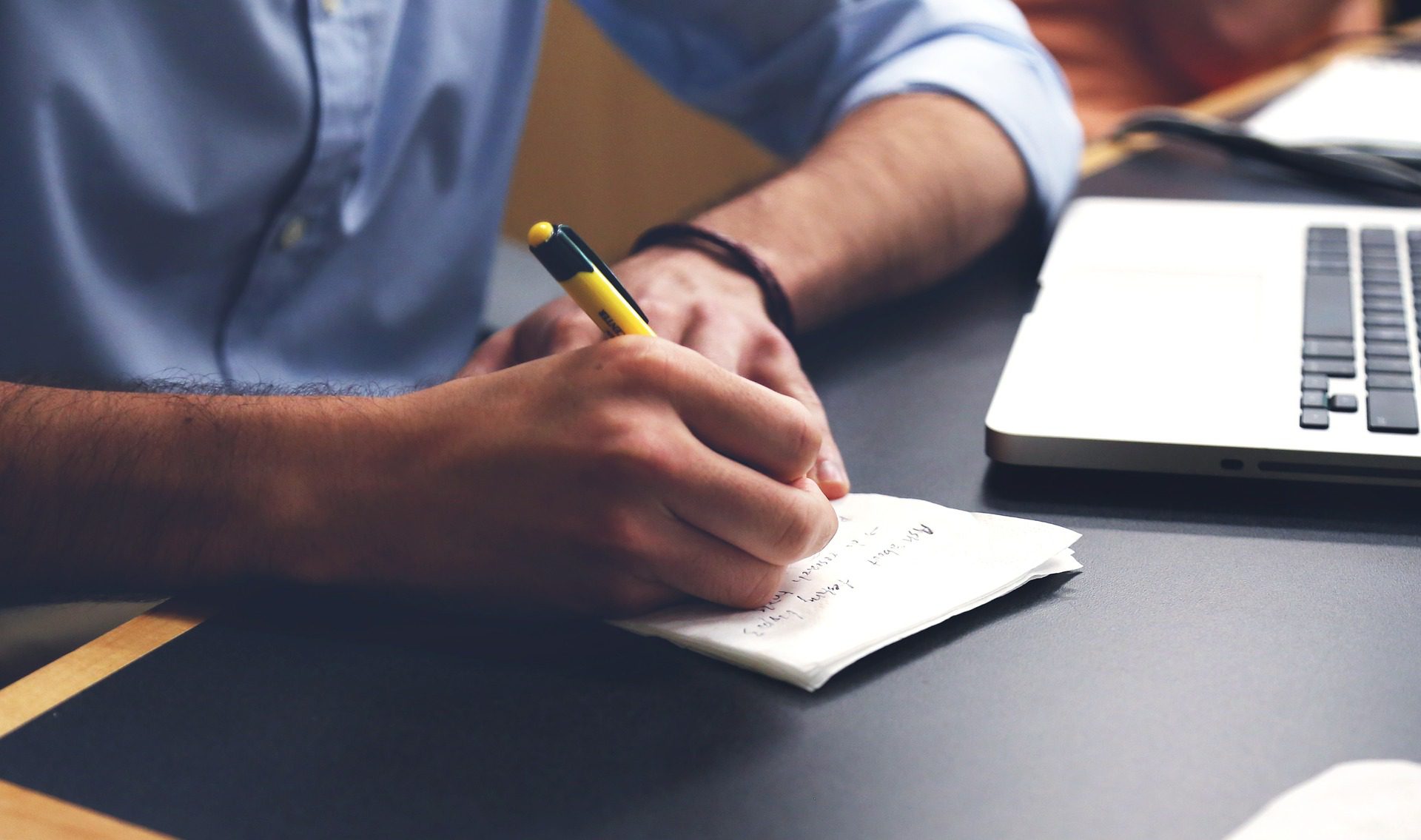 Software For Auto Dealers: Making The Wisest Business Investments